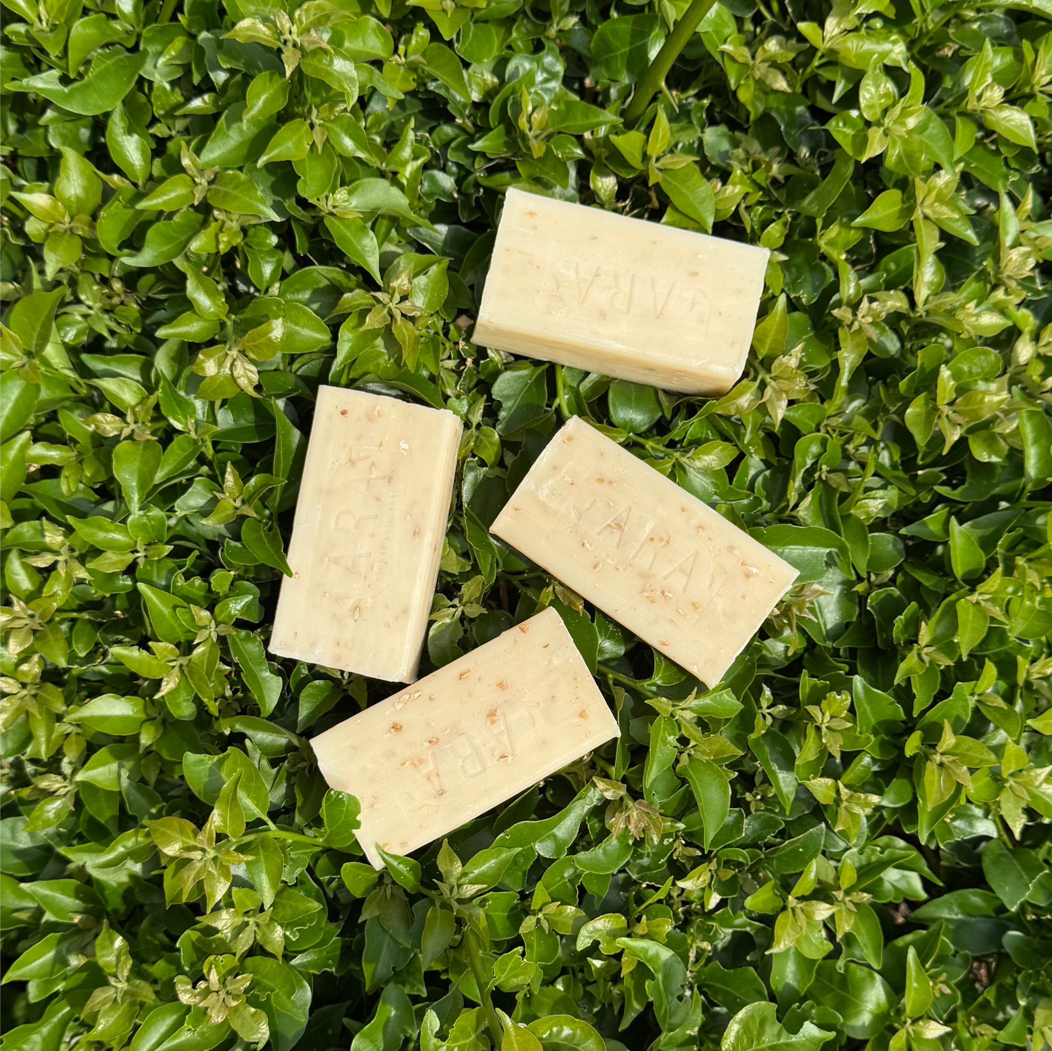 4 Piezas De Jabones Artesanales Ara De Avena De 120 Gramos