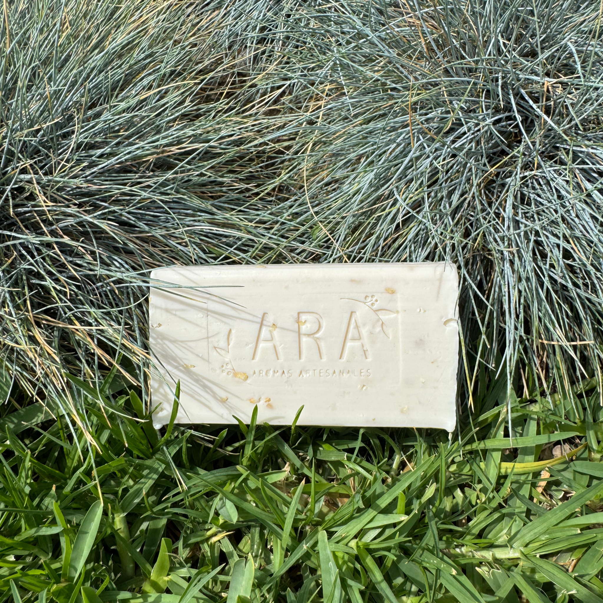 4 Piezas De Jabones Artesanales Ara De Arroz De 120 Gramos